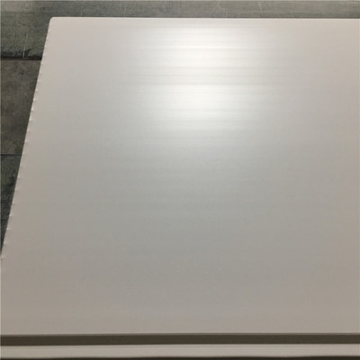 工厂直销7mm厚25cm宽亮面塑料扣板 拆迁房装饰墙顶板优选材料