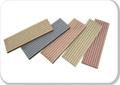 70 12pe户外拦栅板 广州楠桦木塑装饰材料有限公司的创新塑料装饰材料